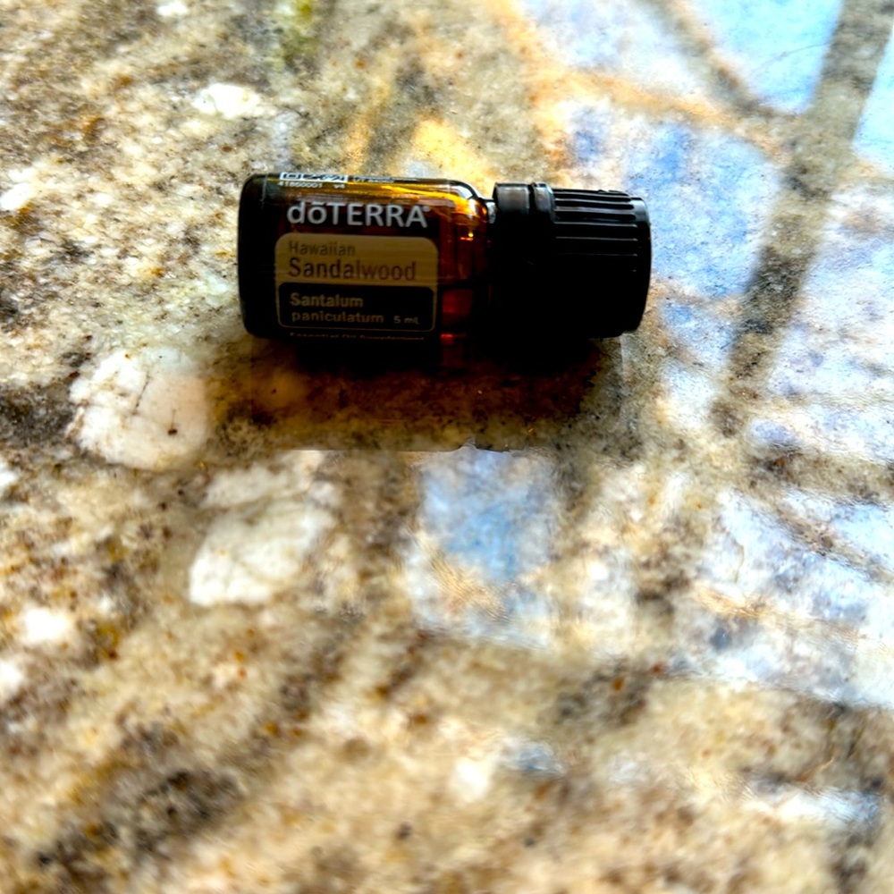 Doterra sandalwood
